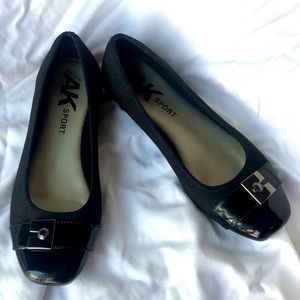 Anne Klein Sport “Ursala” Flat in Black with Patent Toe. Size 9.